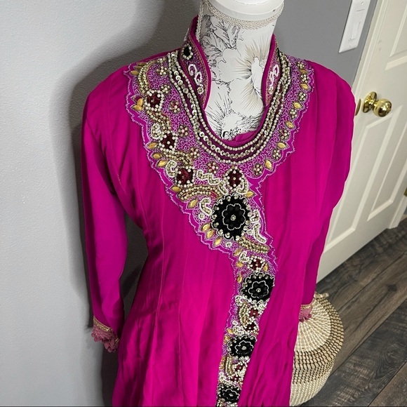 Pakistani / Indian Anarkali Modila Purple Dress Beaded Embroidered Medium - Picture 2 of 5